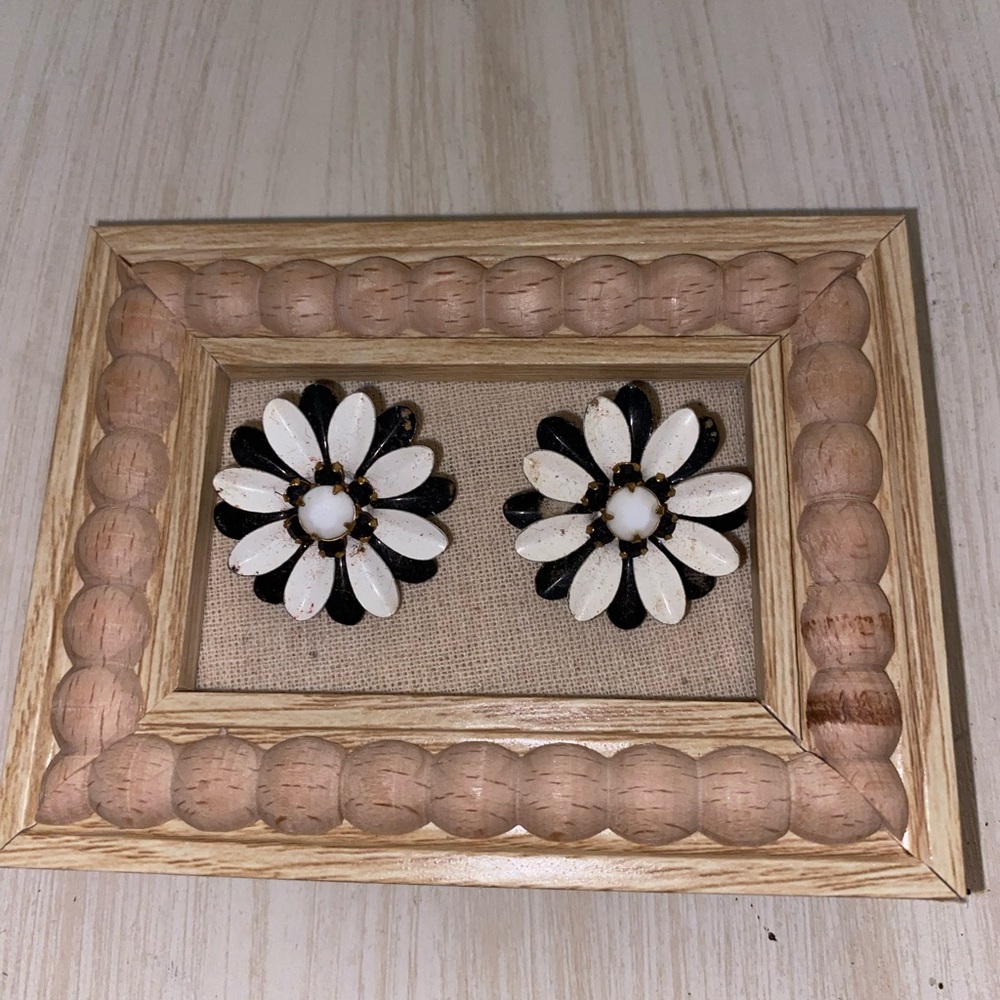 Black and White Metal Floral Clip-On Earrings